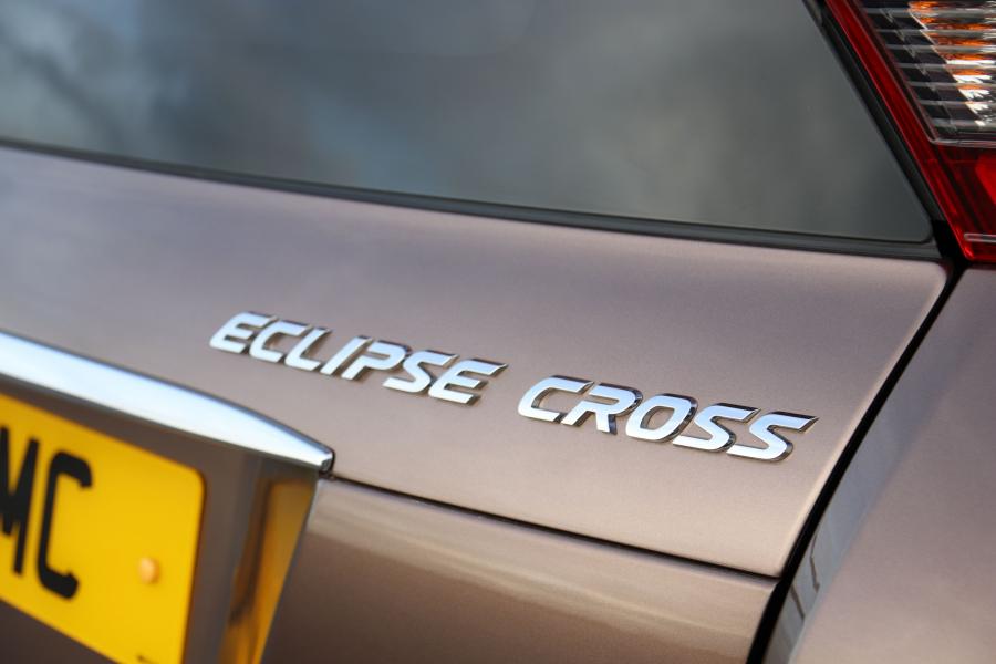 Логотип Mitsubishi Eclipse Cross 2017 года  (UK) (фото 12 из 18)